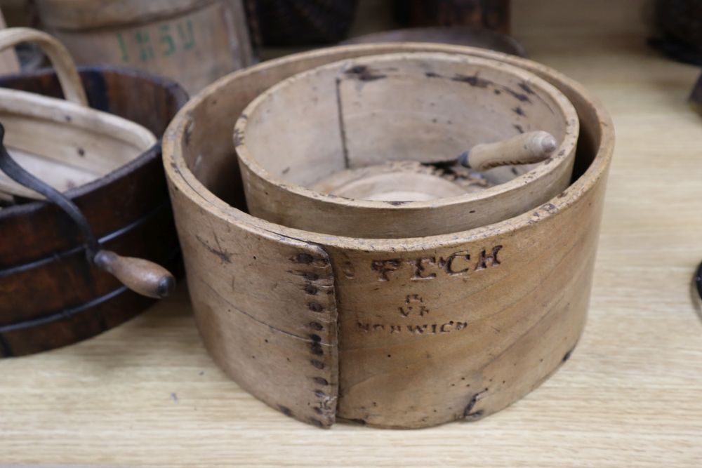Domestic utensils including Close Wrinser, an ejector-type candlestick, two grain measures, etc (11)